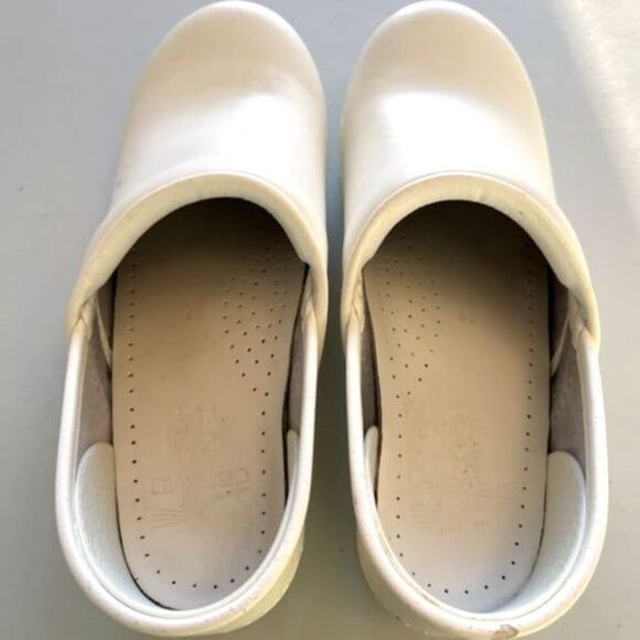 DANSKO Clogs White Leather Slip On Comfort Nurse Nursing Shoes Size 5.5-6 EU 36 - Picture 2 of 7